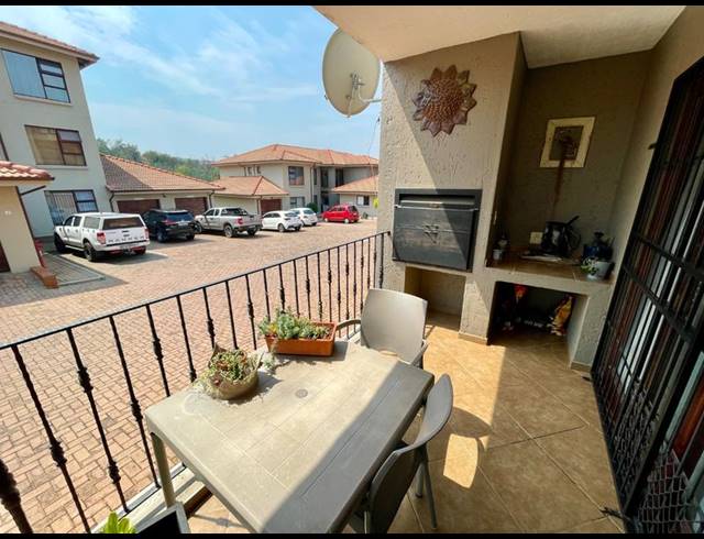 2 BEDROOM APARTMENT FOR SALE IN SUGAR BUSH ESTATE
